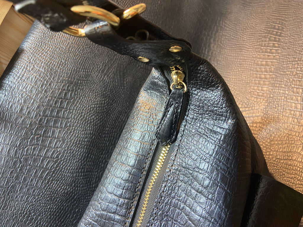 The DAZ convertible backpack/shoulder bag