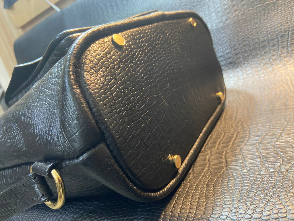 The DAZ convertible backpack/shoulder bag