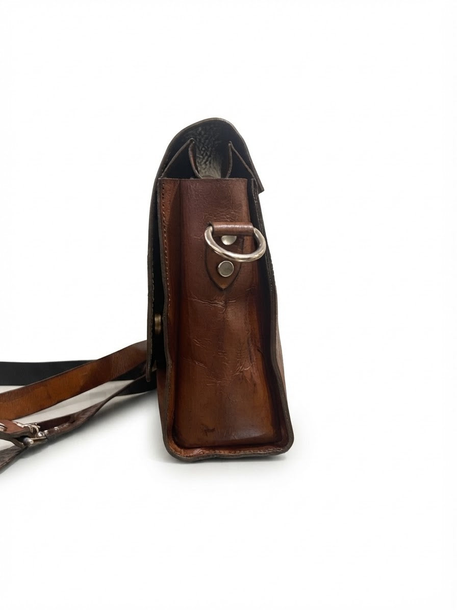 Unisex DAZ Urban Vertical Crossbody