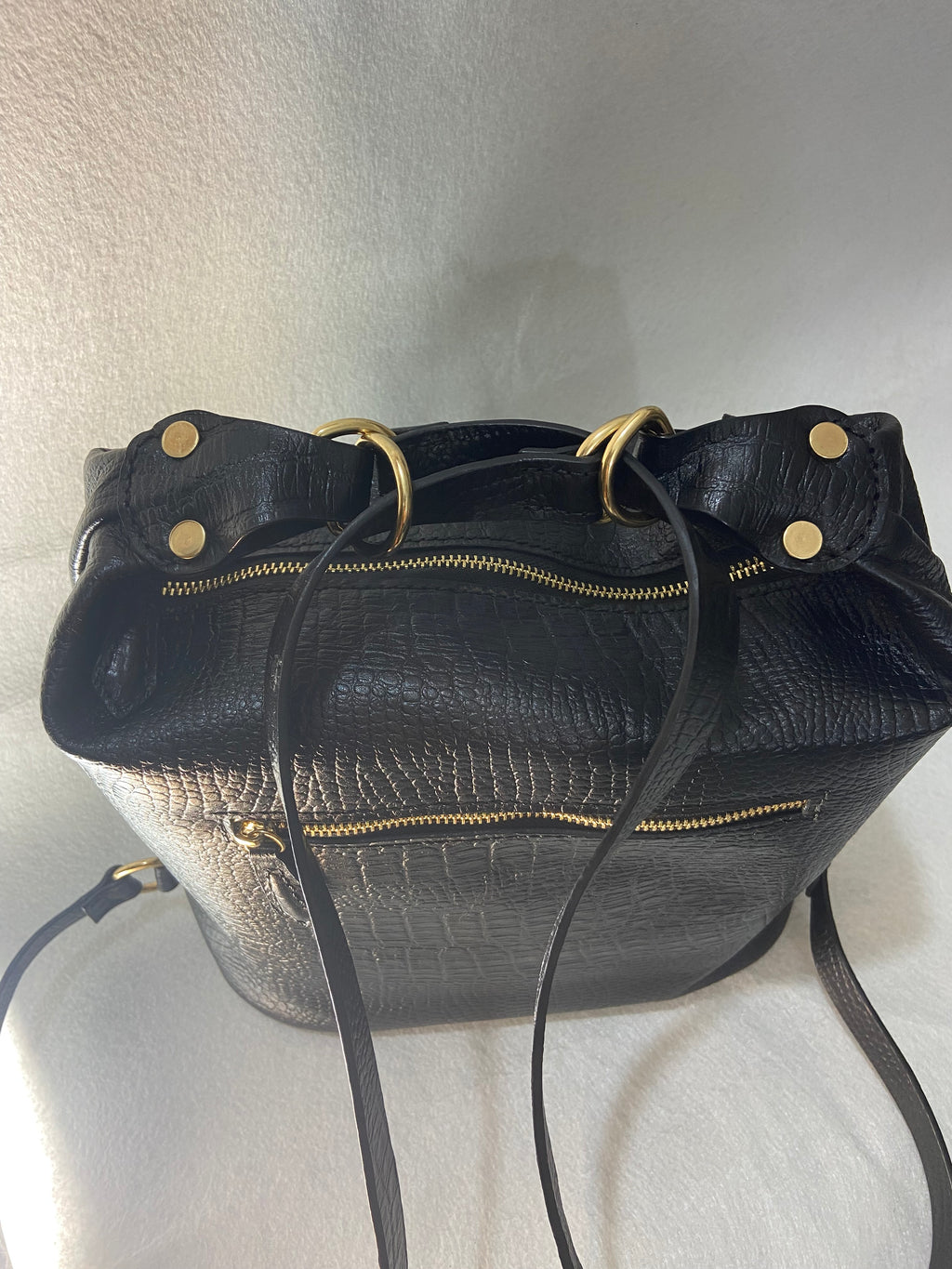 The DAZ convertible backpack/shoulder bag