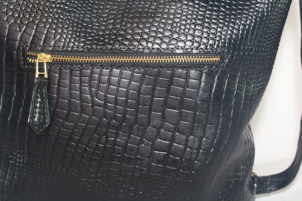 The DAZ convertible backpack/shoulder bag