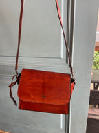 DAZ Heritage Crossbody