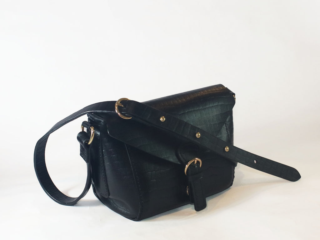 Scarlet Crossbody Bag