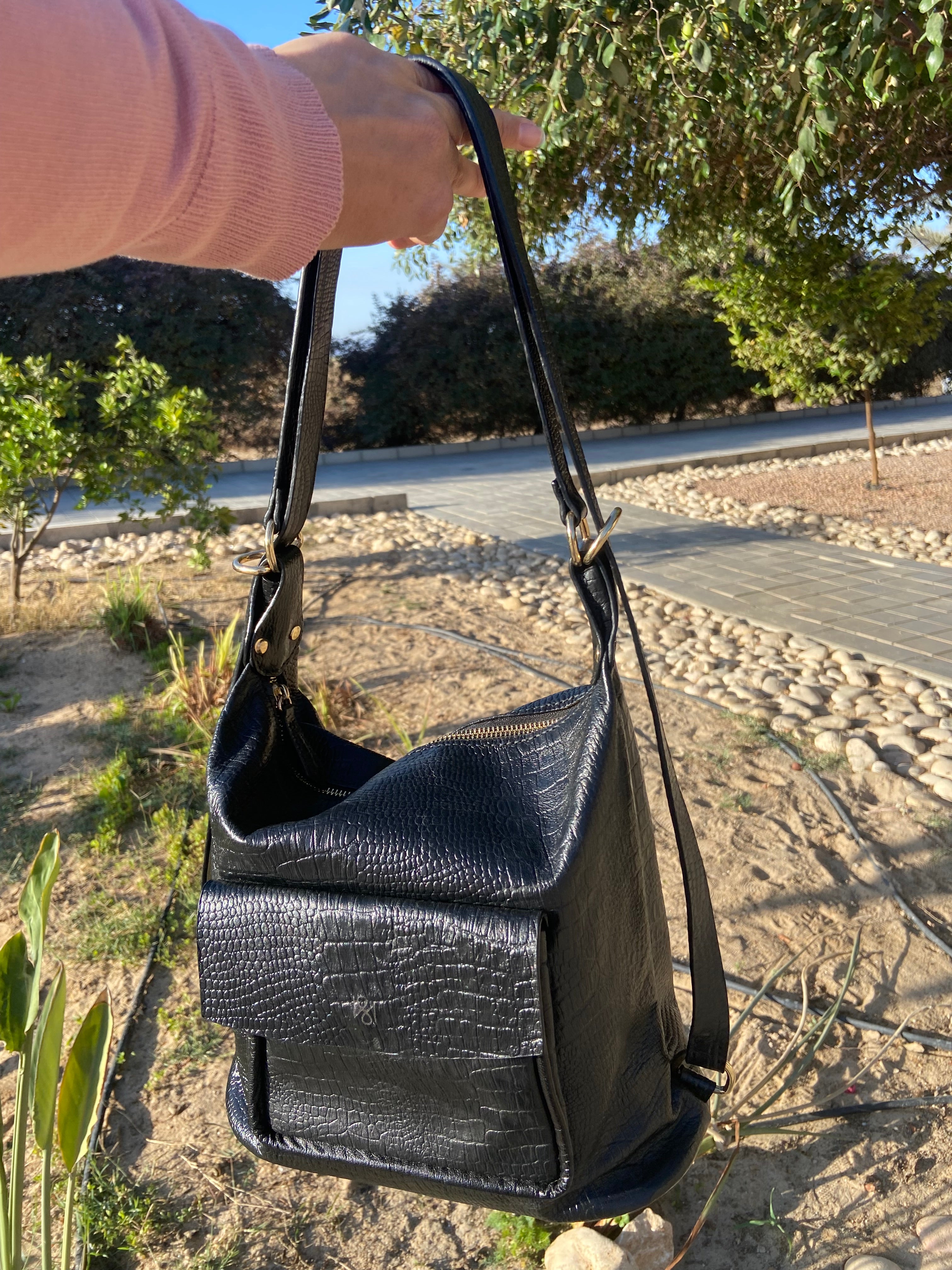 The DAZ convertible backpack/shoulder bag