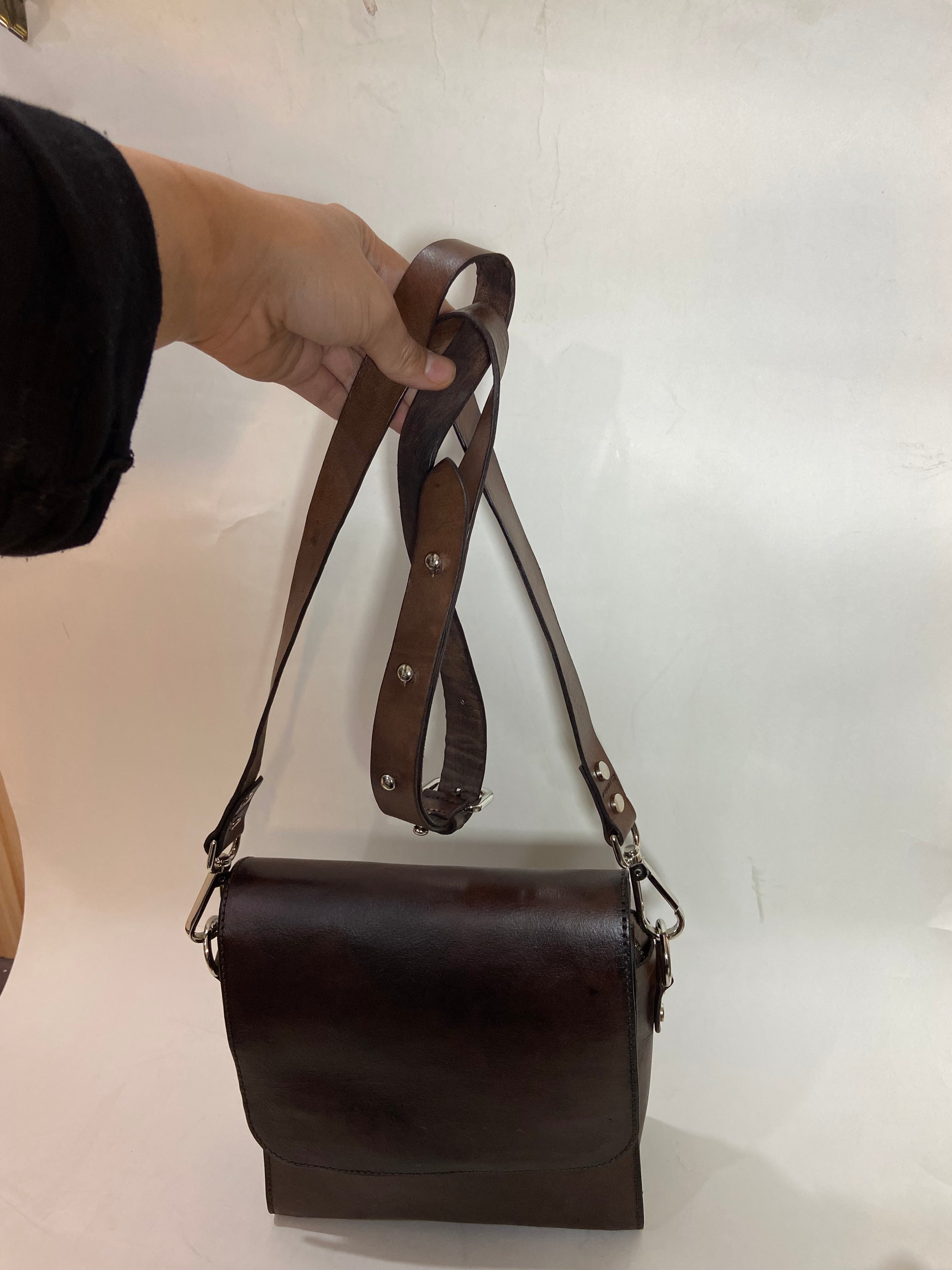 Vegetable tanned crossbody bag